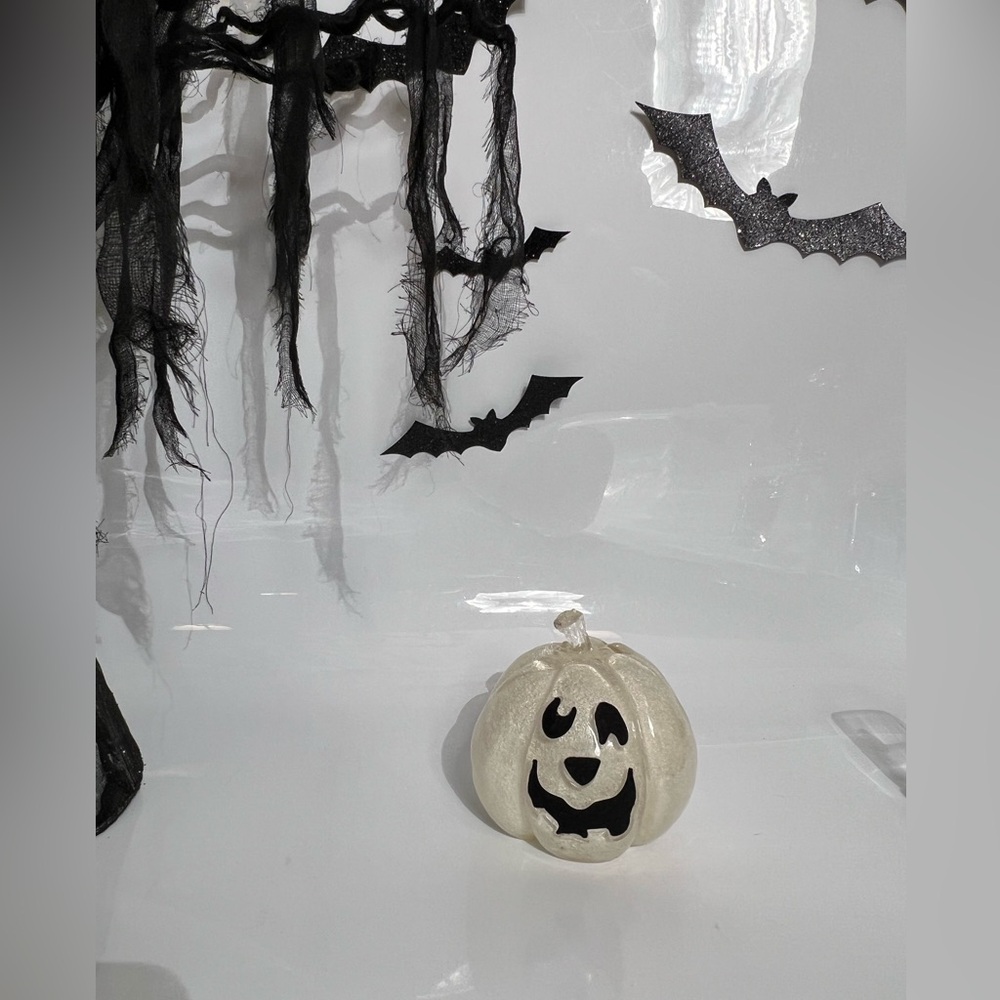 Blown Glass Light Up Jack-O-Lantern White Pumpkin 5”H
